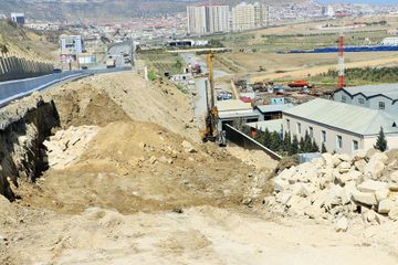 "Bibiheybət yolu"nda tikinti-bərpa işlərinin sonuncu mərhələsinə başlanılıb