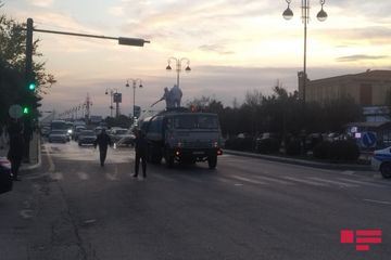 Sumqayıtın küçə və prospektləri yuyucu məhlullarla yuyulur - FOTO