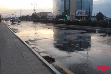 Sumqayıtın küçə və prospektləri yuyucu məhlullarla yuyulur - FOTO