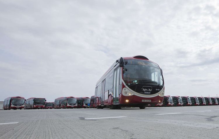 В связи с закрытием метрополитена в Баку перевозка пассажиров будет осуществляться регулярными и экспресс-автобусами 