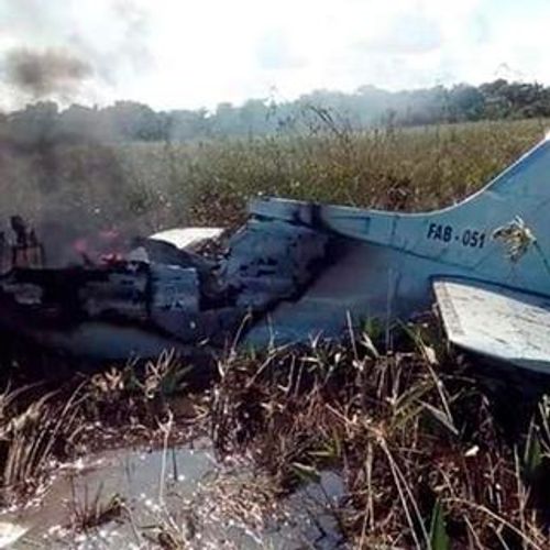 В Боливии шесть человек погибли при крушении самолета ВВС