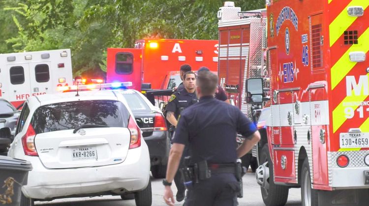 Gunman kills 3, wounds another in string of shootings in Houston