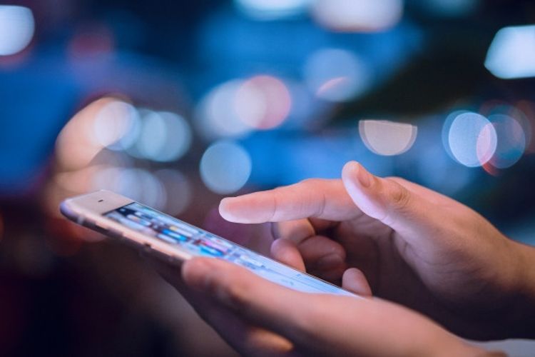 "Azercell" abunəçiləri balansından "Bakcell" və "Nar" nömrələrinin balansını artıra biləcək