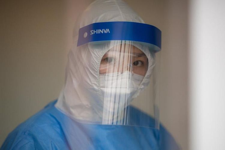 Global coronavirus deaths surpass 270,000 