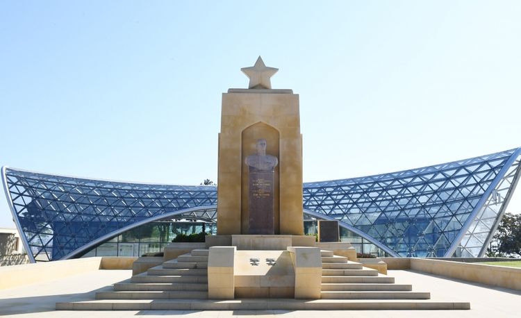 President Ilham Aliyev paid tribute to Azerbaijanis killed in Great Patriotic War - UPDATED