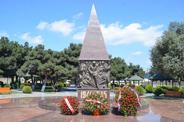 Bakıda Böyük Vətən müharibəsində həlak olanların xatirəsi yad edilib - FOTO