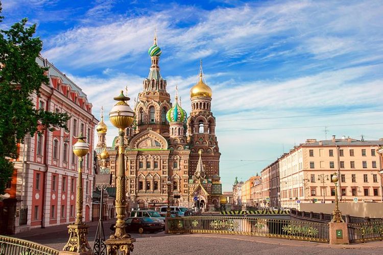 St. Petersburg extends coronavirus lockdowns until May 31