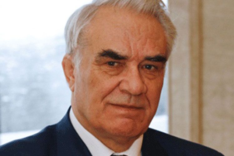 Gennadi Şmal: "Bu gün Heydər Əliyev kimi insanlara ehtiyacımız var"