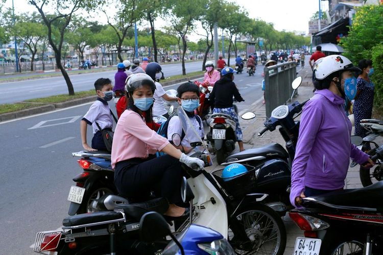 Vietnam reopens schools after easing coronavirus curbs