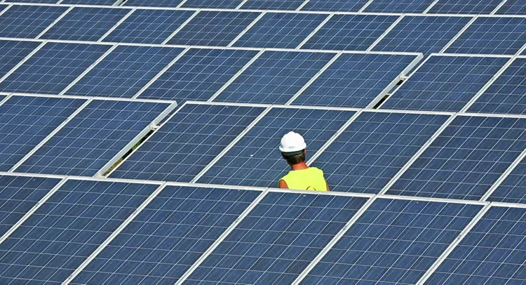 US Interior Department approves plan to build largest solar project in nation