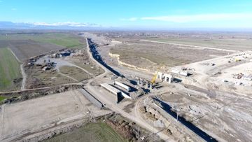 Yeni ödənişli avtomagistralın 90 km-ə yaxın hissəsinin tikintisi bitmək üzrədir