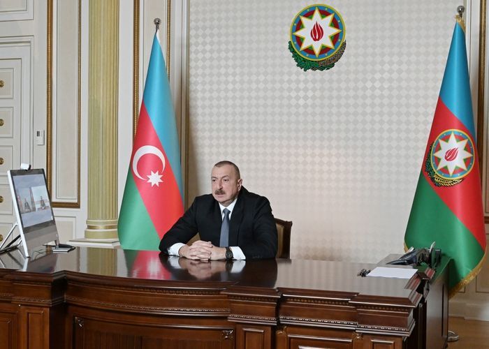 Президент Азербайджана: Если не хотят повторить горькую судьбу арестованных чиновников, пусть вернутся на правильный путь