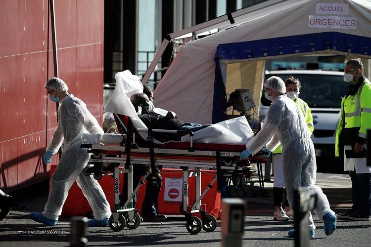 Число жертв коронавируса во Франции выросло за сутки на 96