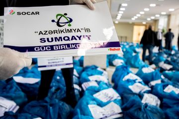 Kimyaçılar Sumqayıtda 4 mindən çox aztəminatlı ailəyə ərzaq yardımı edib - FOTO