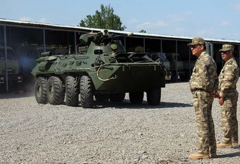 Azerbaijan's Defense Minister is in the frontline zone, in the exercises area - VIDEO