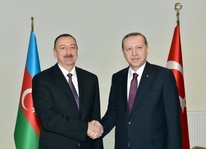 Azerbaijani and Turkish Presidents hold phone conversation
