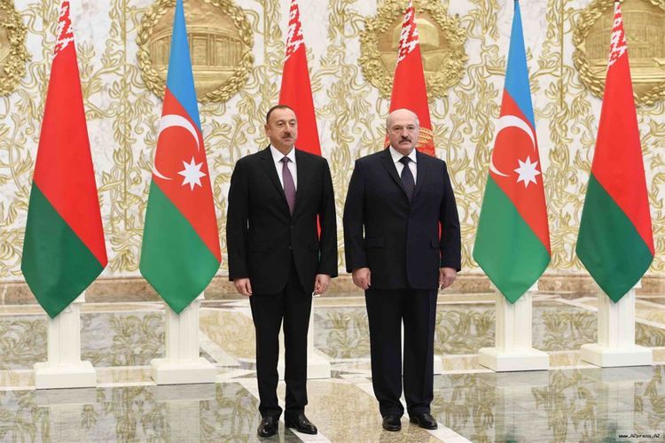 Aleksandr Lukashenko congratulates President Ilham Aliyev