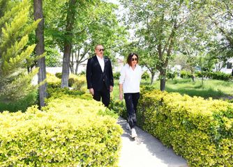 Prezident İlham Əliyev Şamaxıda Pirsaat Baba ziyarətgahının yenidən qurulması çərçivəsində görülən işlərlə tanış olub - YENİLƏNİB