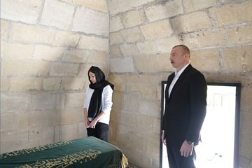Prezident İlham Əliyev Şamaxıda Pirsaat Baba ziyarətgahının yenidən qurulması çərçivəsində görülən işlərlə tanış olub - YENİLƏNİB