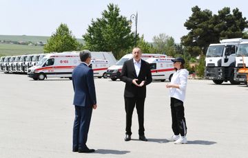  Prezident İlham Əliyev Şamaxıya ayrılan nəqliyyat vasitələri və xüsusi texnikalarla tanış olub - YENİLƏNİB