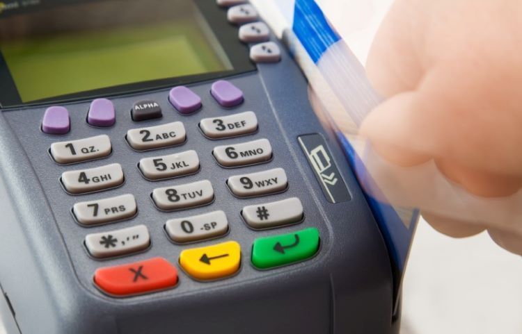 "Kapital Bank" POS-terminal komissiyalarını 50%-dək endirib ®