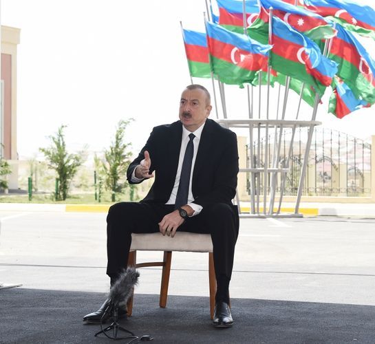 Prezident İlham Əliyev: "Azərbaycan Xalq Cəbhəsi hakimiyyətə gəlmək üçün xəyanət etmişdi"