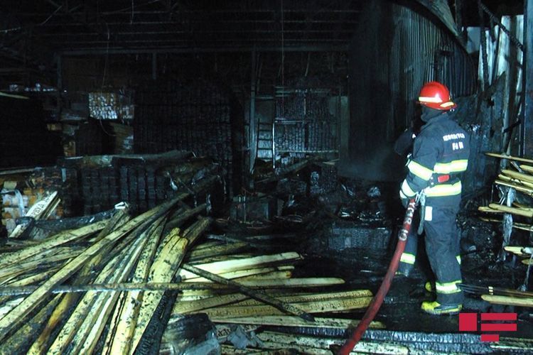 Fire at wood materials market in Baku extinguished - UPDATED - PHOTO