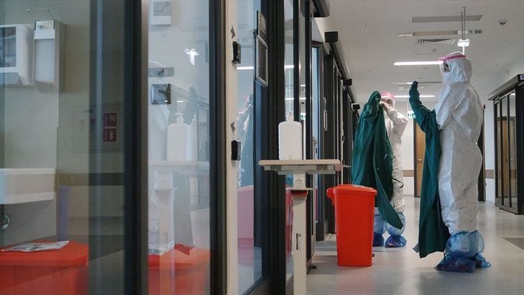 В Турции от коронавирусной инфекции скончались еще 76 человек