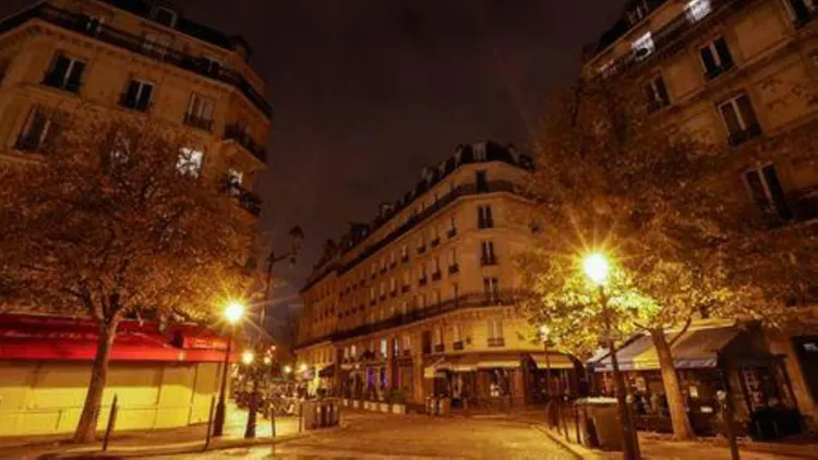 France ponders new Paris curfew as lockdown rebels frustrate government