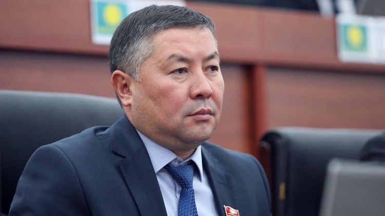 Спикер парламента Кыргызстана Канат Исаев подал в отставку