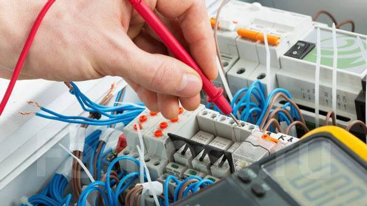 Bakıda elektrik avadanlıqlarının istehsalı azalıb