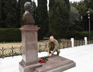 Azərbaycan Prezidenti İlham Əliyev və birinci xanım Mehriban Əliyeva Fəxri xiyabanda və Şəhidlər xiyabanında olublar - YENİLƏNİB