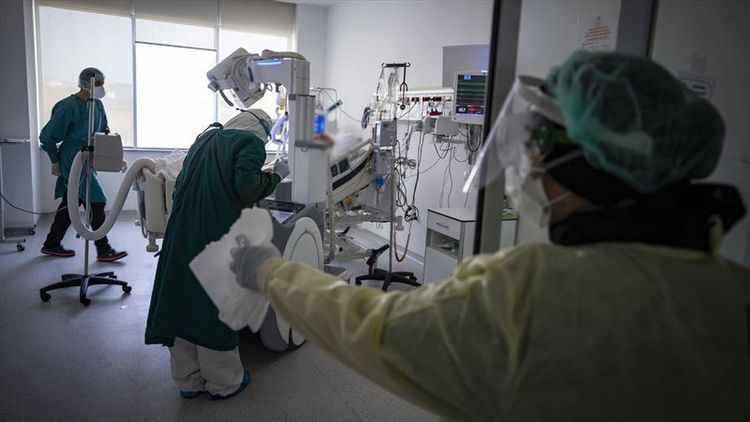 В Турции от коронавирусной инфекции скончались еще 84 пациента