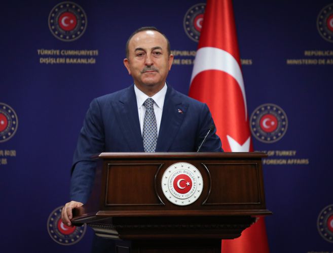 Turkish FM congratulates Azerbaijan on the occasion of National Flag Day