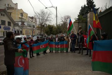 Moldovada yaşayan azərbaycanlılar Dövlət Bayraq Gününü qeyd ediblər - FOTO