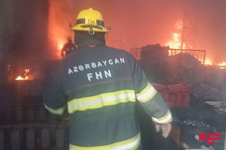 В результате пожара в Лянкяране погибли двое детей