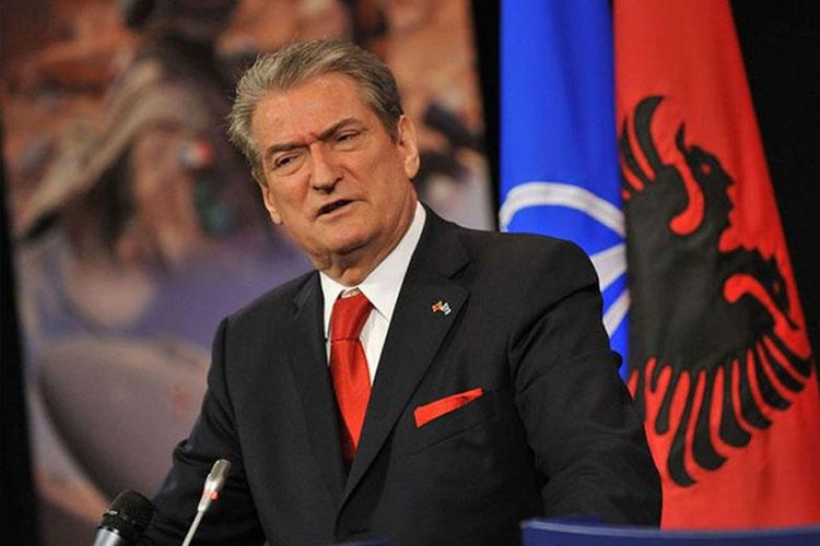 Albaniyanın sabiq Prezidenti İlham Əliyevə məktub ünvanlayıb