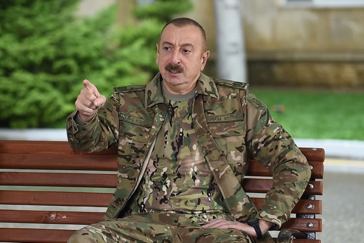 Ильхам Алиев: В индивидуальном порядке, в то же время, в организованном порядке будем привлекать врага к международным судам, они выплатят компенсацию