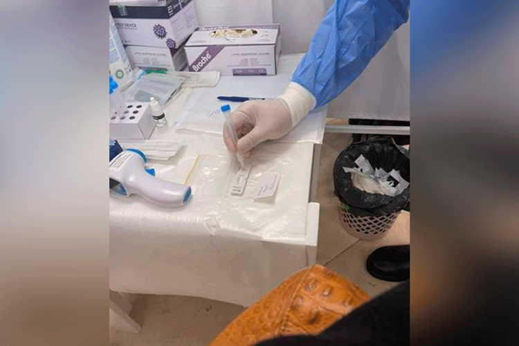 Мария Захарова поделилась публикацией в связи со сдачей теста на коронавирус в бакинском аэропорту