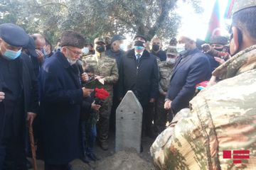 Şəhid polkovnik Babək Səmidli dəfn olunub - YENİLƏNİB - FOTO