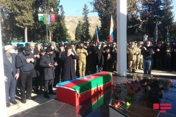 Şəhid polkovnik Babək Səmidli dəfn olunub - YENİLƏNİB - FOTO