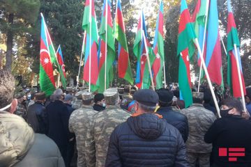 Şəhid polkovnik Babək Səmidli dəfn olunub - YENİLƏNİB - FOTO