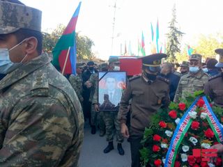 Şəhid polkovnik Babək Səmidli dəfn olunub - YENİLƏNİB - FOTO