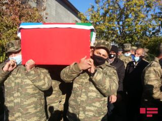 Şəhid polkovnik Babək Səmidli dəfn olunub - YENİLƏNİB - FOTO