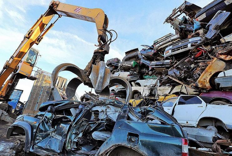 Azerbaijan develops old car recycling project