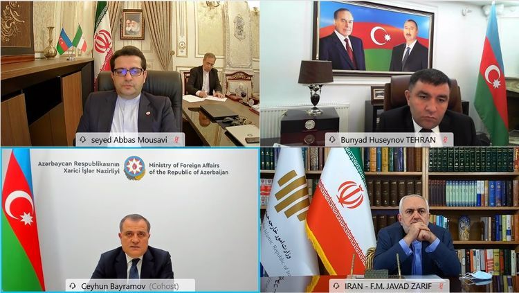 Azerbaijani and Iranian FMs hold online meeting 