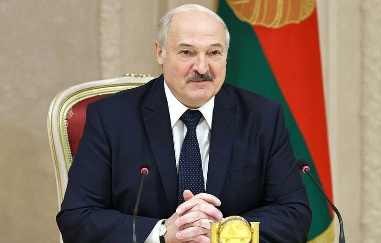 Лукашенко заявил, что не будет президентом после принятия новой конституции 