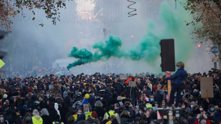 Some 46,000 people gather in Paris to protest against security bill