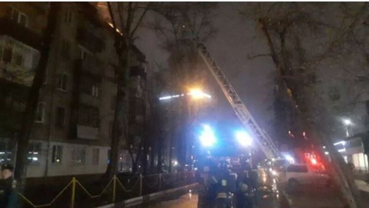 Rusiyada baş verən yanğın nəticəsində 100 nəfər təxliyə edilib
