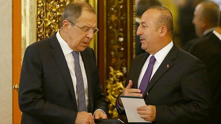 Turkish and Russian FMs hold phone conversation